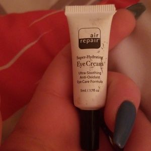 Super hydrating eye cream